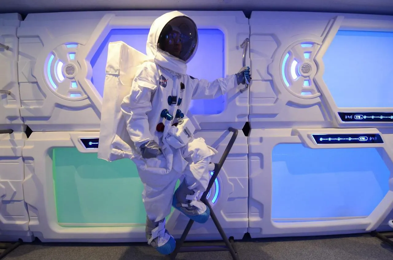 Moon Station Hotel Tokyo Japan