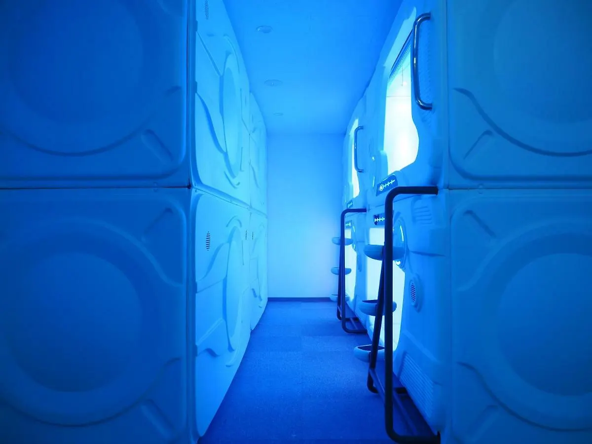 Moon Station Hotel Tokyo